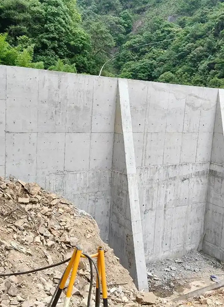德州陵城区重力式挡土墙